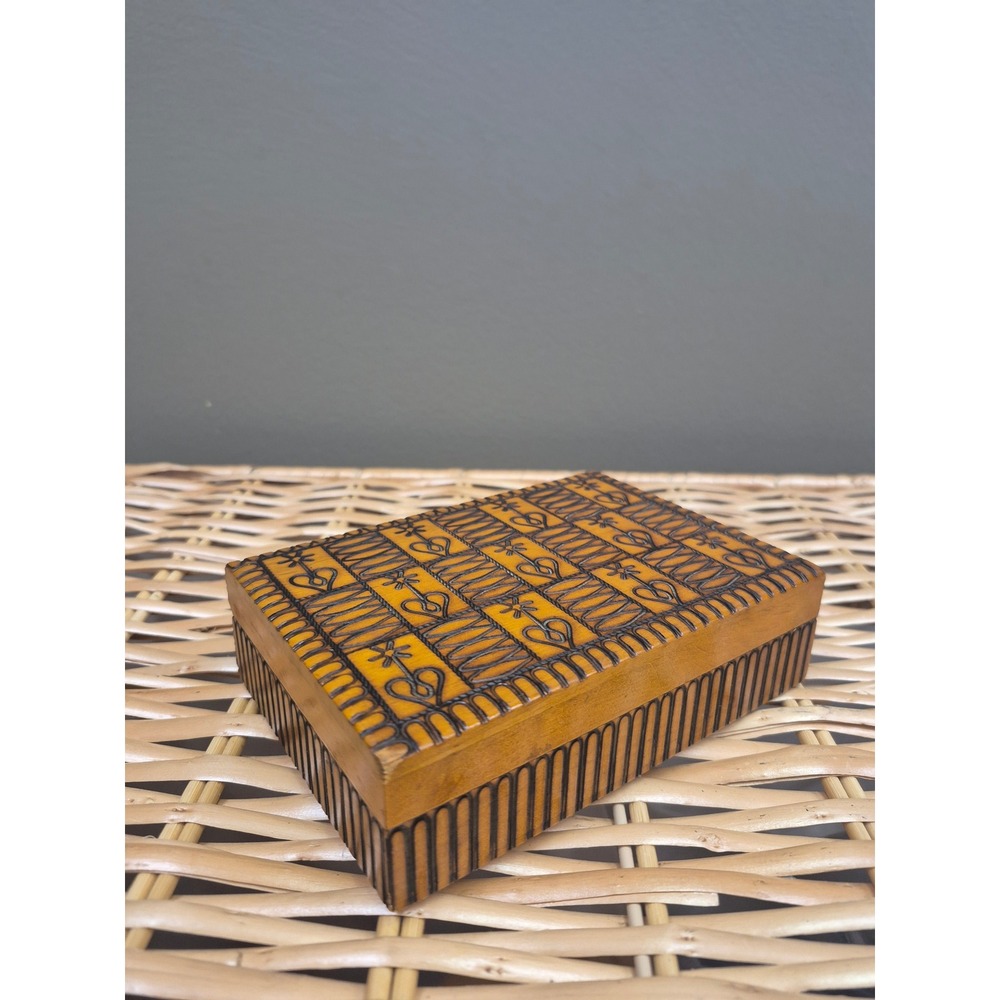 Vintage Wood Playing Card Box Pyrography Folk Art Trinket Jewelry Keepsake Heart
